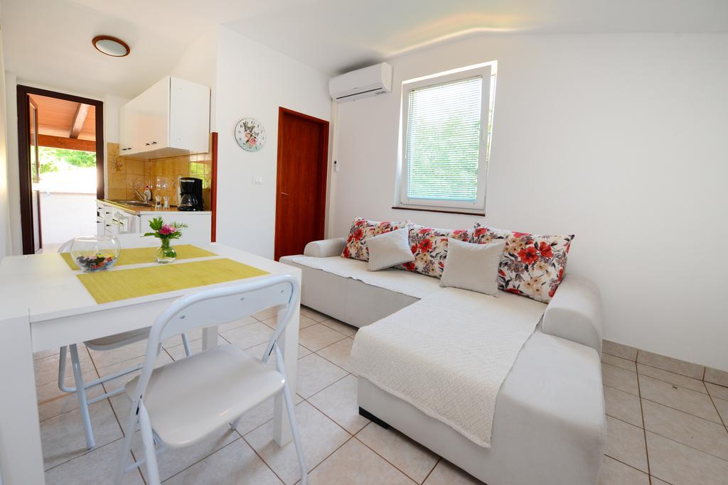 Apartments Tena Porec Exterior photo